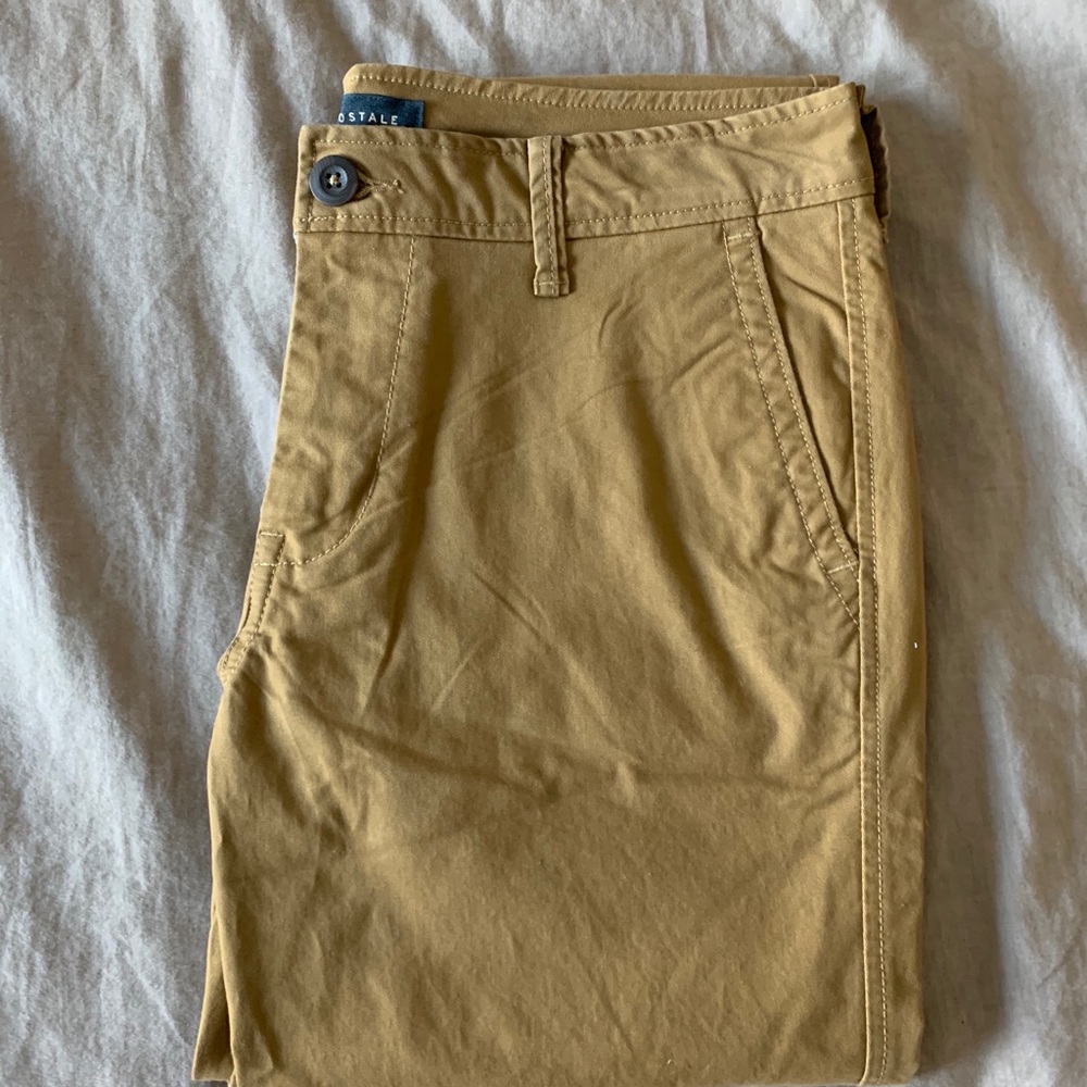 Aeropostale Slim Straight Dark Khakis 30/34